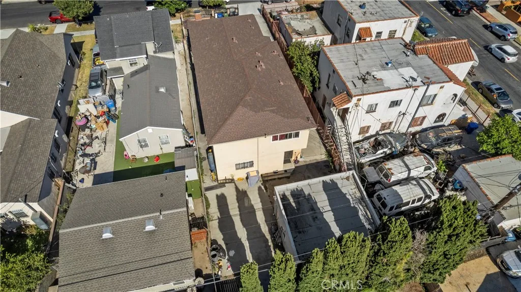 3887 S Van Ness Avenue, Los Angeles, California 90062 home-pic-5